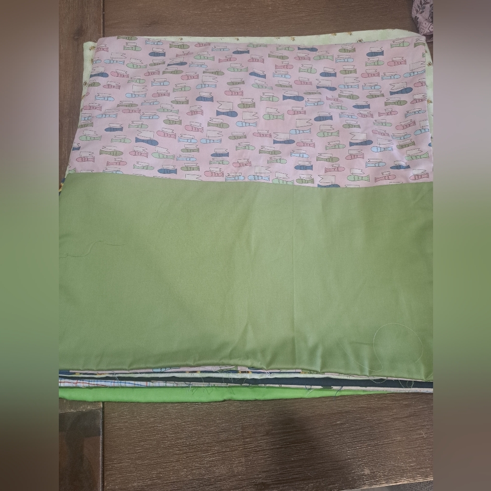 NOT FOR SALE Fish reading pillow Cover